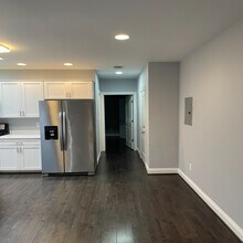 1721 Trinidad Ave NE, Unit 4 in Washington, DC - Foto de edificio - Building Photo