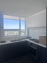 2425 Alpha Ave in Burnaby, BC - Building Photo - Building Photo