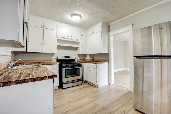 property at 1618 S T St