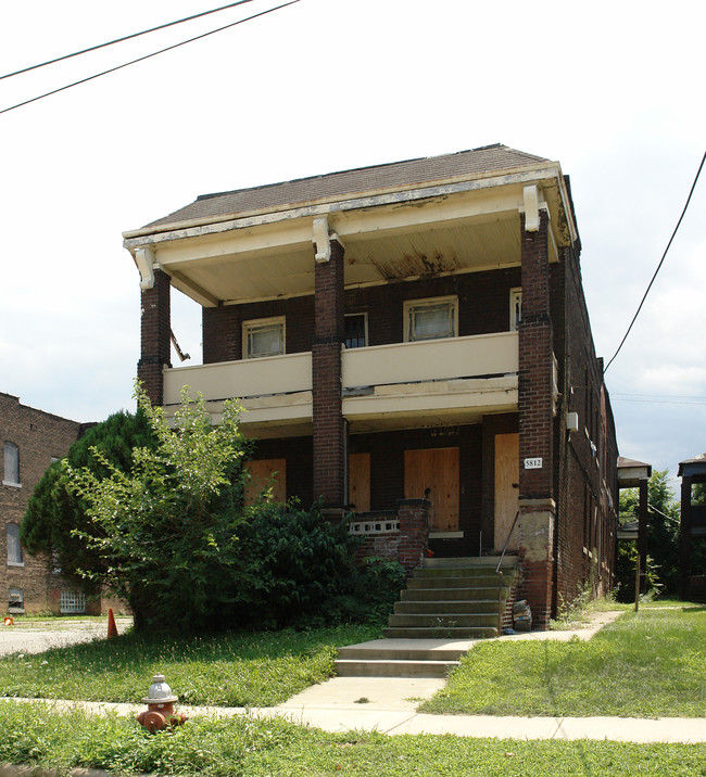 5812 Linwood Ave in Cleveland, OH - Foto de edificio - Building Photo