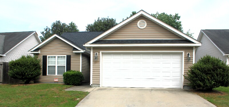 1207 Wyngate Dr in Greenville, NC - Building Photo