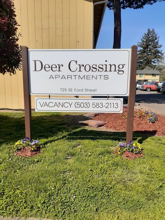 Deer Crossing Apartments in McMinnville, OR - Building Photo