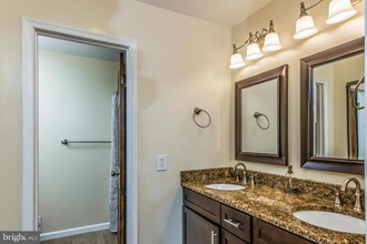 131 Summit Hall Rd in Gaithersburg, MD - Building Photo - Building Photo