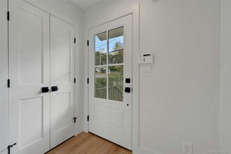 278 Washington Ave in Pleasantville, NY - Building Photo - Building Photo