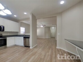 15441 W Cameron Dr in Surprise, AZ - Building Photo - Building Photo