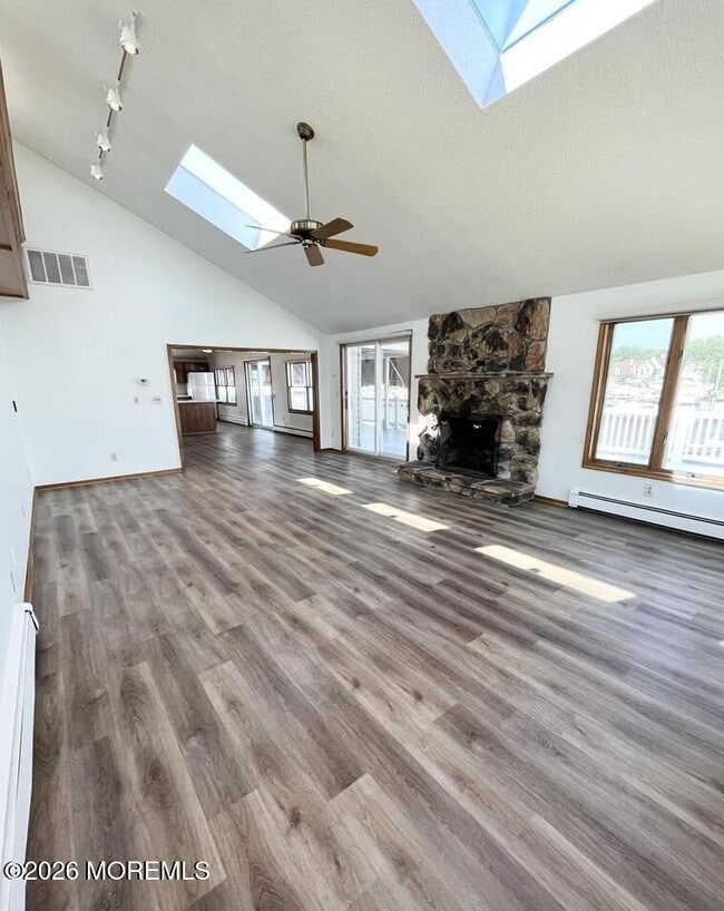 222 Marine Plaza in Forked River, NJ - Building Photo - Building Photo