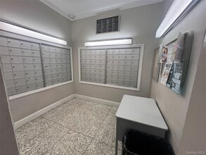 30 Lake St in White Plains, NY - Building Photo - Building Photo