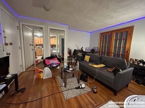 20 Radcliffe Rd in Boston, MA - Foto de edificio - Building Photo