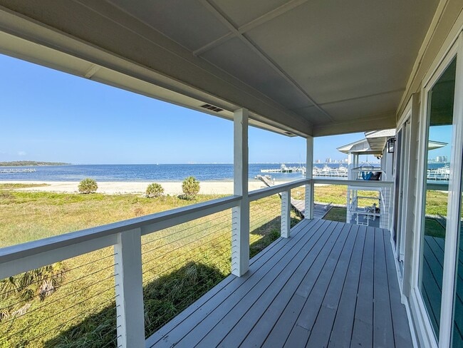 200 Pensacola Beach Rd in Gulf Breeze, FL - Building Photo - Building Photo