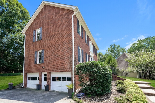 213 Worthland Ct in Winston-Salem, NC - Foto de edificio - Building Photo