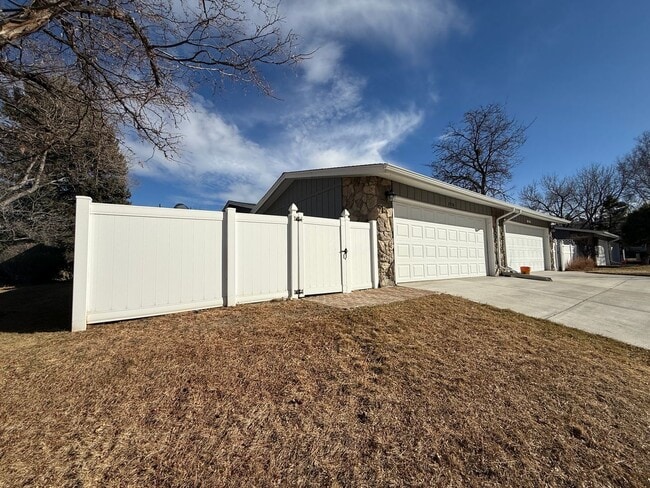 2776 S Wheeling Way in Aurora, CO - Building Photo - Building Photo