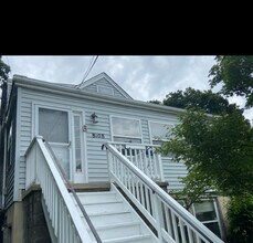 8108 Greenwood Ave in Takoma Park, MD - Building Photo - Building Photo