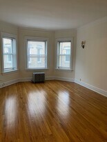 6962 N Sheridan Rd, Unit ONE BEDROOM - 3B in Chicago, IL - Building Photo