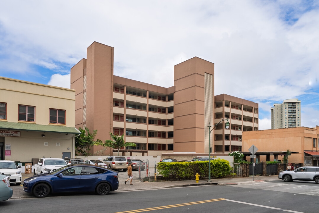 Pauahi Elderly Housing in Honolulu, HI - Building Photo