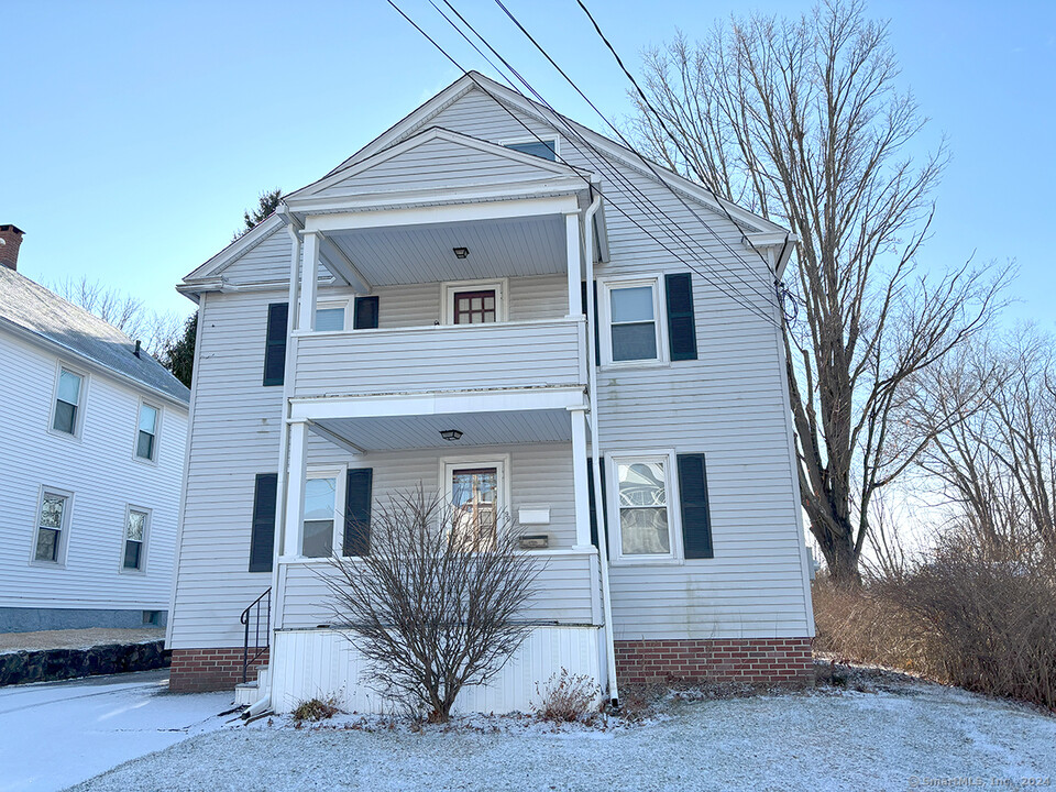 94 Wadhams Ave in Torrington, CT - Building Photo