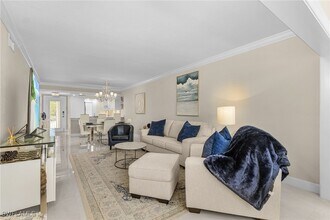 234 Banyan Blvd in Naples, FL - Building Photo - Building Photo