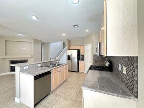 241 Rusty Plank Ave in Las Vegas, NV - Building Photo - Building Photo