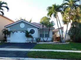 13439 NW 5th Ct in Plantation, FL - Building Photo