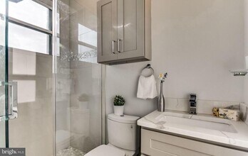 631 Florida Ave NE in Washington, DC - Building Photo - Building Photo