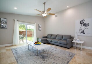 7460 San Clemente Pl in Boca Raton, FL - Building Photo - Building Photo