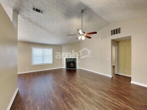 3009 Sentinel Cir in Lawrenceville, GA - Foto de edificio - Building Photo