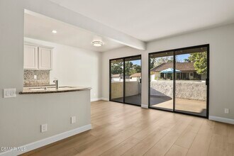 1138 Landsburn Cir in Westlake Village, CA - Building Photo - Building Photo