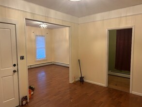 1834 Highland Ave, Unit 1 in Troy, NY - Foto de edificio - Building Photo