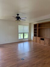 210 Davis St in Weatherford, TX - Building Photo - Building Photo