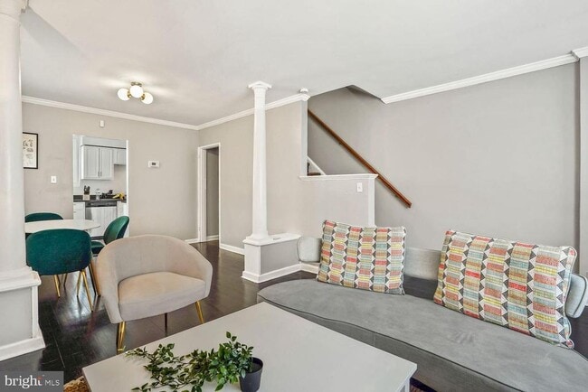 property at 576 49th Pl NE