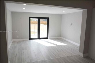 3130 Pierce St in Hollywood, FL - Building Photo - Building Photo
