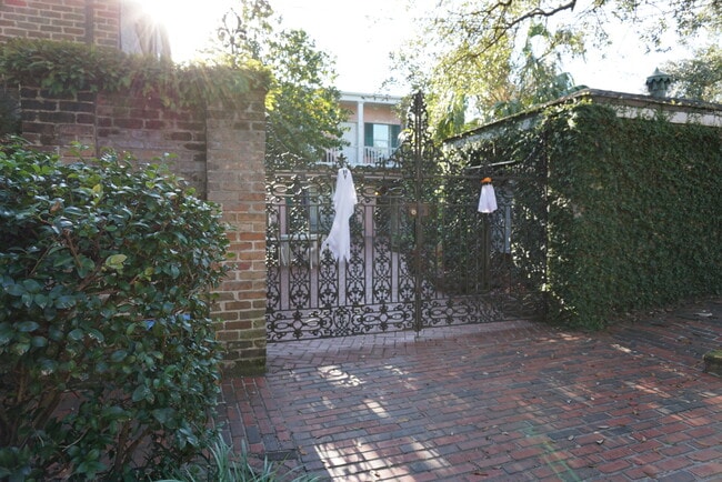 property at 253 N Jackson St