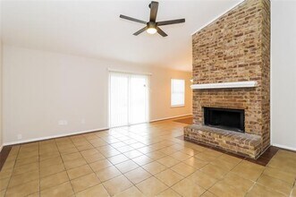 2407 Rock Haven St in Arlington, TX - Building Photo - Building Photo