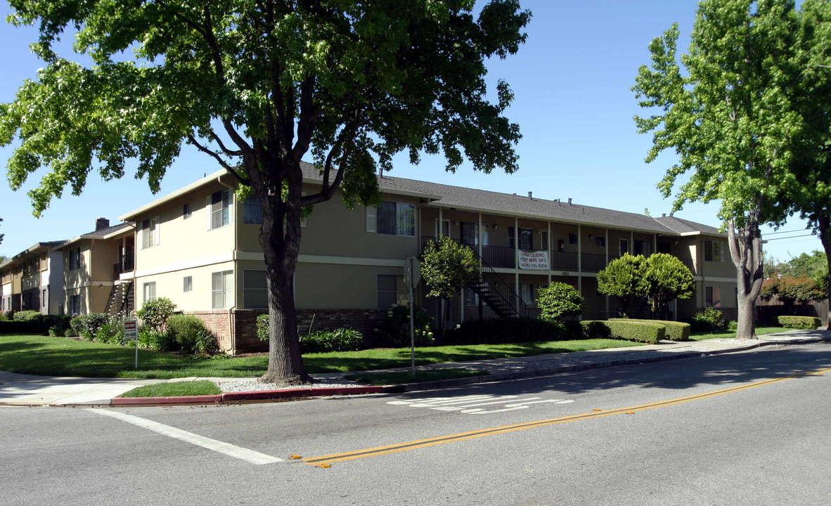 Westwood Apartments in San Jose, CA - Building Photo