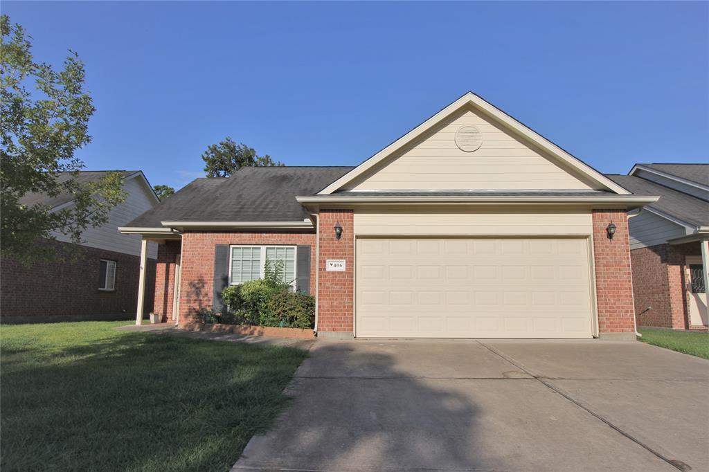 406 Price Dr in Wharton, TX - Building Photo