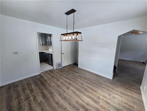 1066 Brinton Rd in Pittsburgh, PA - Building Photo - Building Photo
