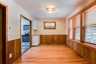 2012 Saint Clair Ave in St. Paul, MN - Building Photo - Building Photo