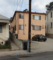 441-443 Solano Ave in Los Angeles, CA - Foto de edificio - Building Photo