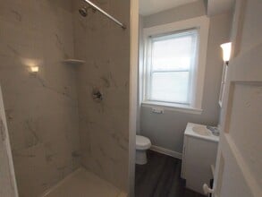 Hampton Court Apartments in Baltimore, MD - Building Photo - Building Photo