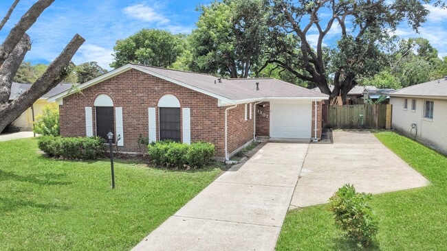 property at 1307 Glen Echo Dr