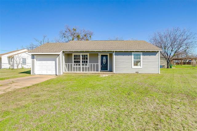 1915 SE 17th Ave in Mineral Wells, TX - Building Photo