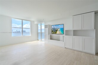 1800 Sunset Harbour Dr, Unit 1902/4 in Miami Beach, FL - Building Photo - Building Photo