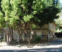 933 Los Robles Ave Apartments