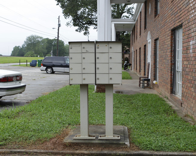 102 Sewell Rd in Bremen, GA - Building Photo - Building Photo