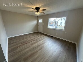 501 E Pearl St in Greenwood, IN - Building Photo - Building Photo