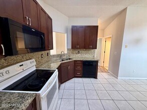 12344 Sondra Cove Trail N in Jacksonville, FL - Foto de edificio - Building Photo