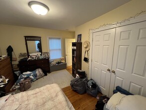 26 White St, Unit R in Cambridge, MA - Building Photo - Building Photo