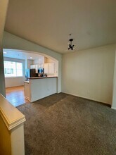 14174 SW Barrows Rd in Portland, OR - Building Photo - Building Photo