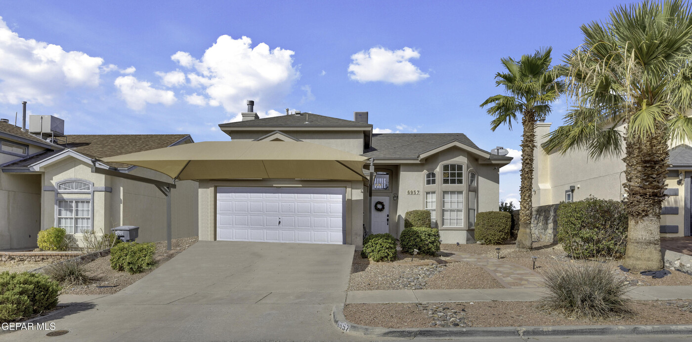 6957 Black Ridge Dr in El Paso, TX - Building Photo