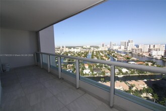 21205 Yacht Club Dr, Unit # 2806 in Aventura, FL - Building Photo - Building Photo