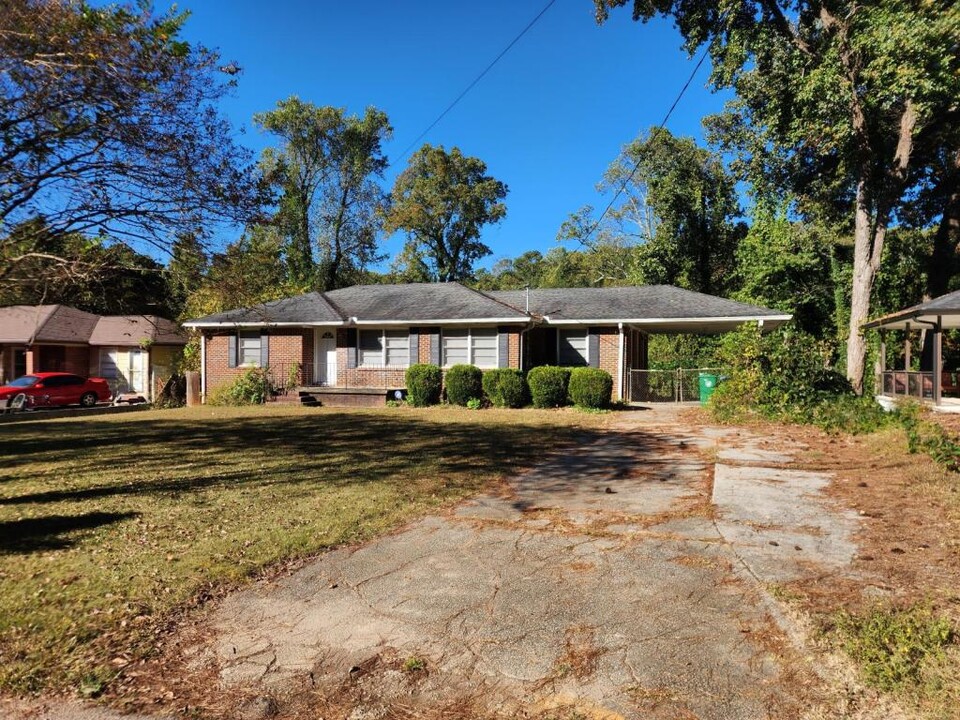 1729 Capistrana Pl in Decatur, GA - Building Photo